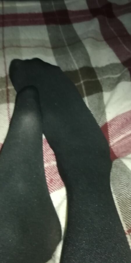 Pantyhosed Feet 1 of 8 pics