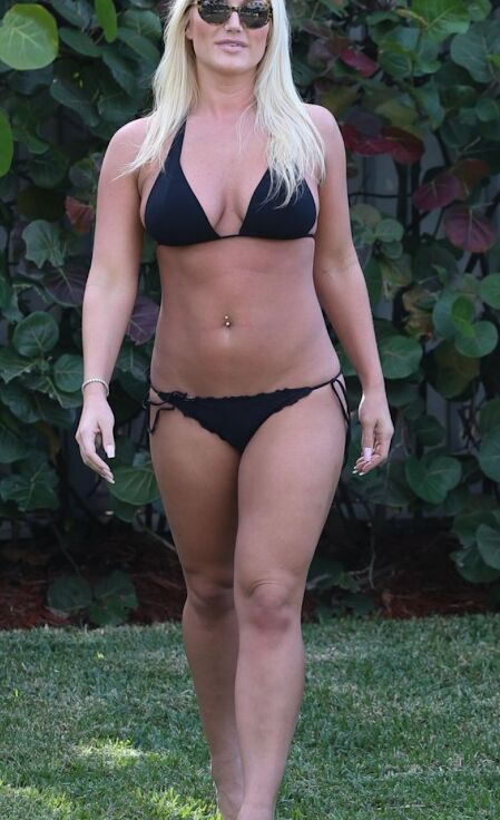 Brooke Hogan - Dirty Black Bikini 13 of 39 pics