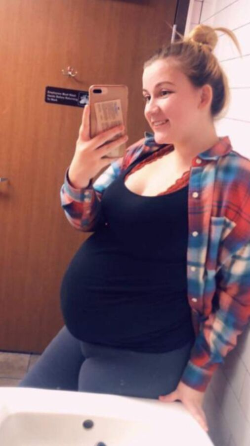Pregnant bbw teen 18 of 56 pics