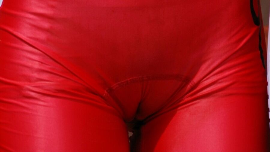 Camel toe Sport 8 of 11 pics