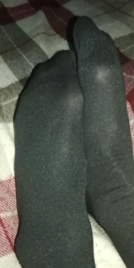 Pantyhosed Feet 3 of 8 pics