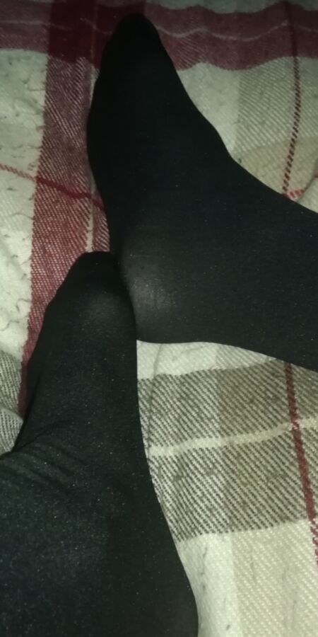 Pantyhosed Feet 8 of 8 pics