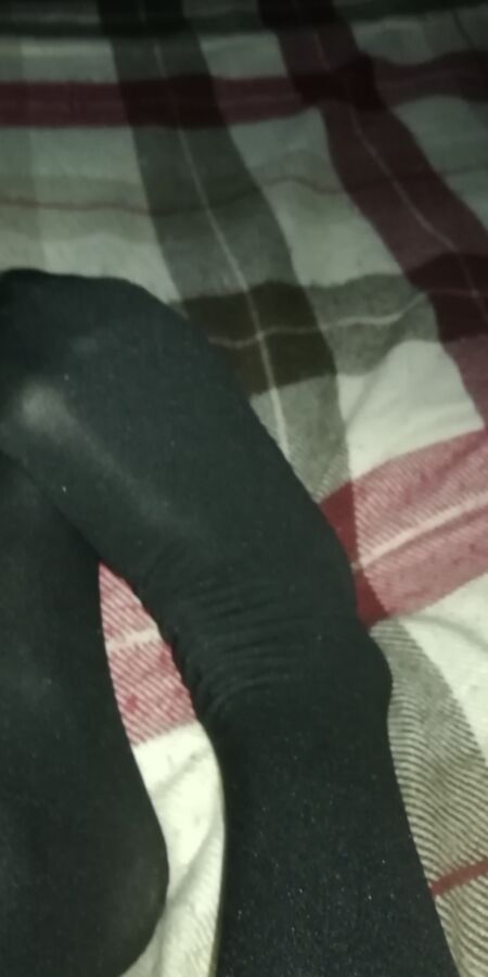 Pantyhosed Feet 2 of 8 pics