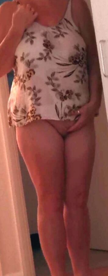 Gilf exposed 11 of 14 pics