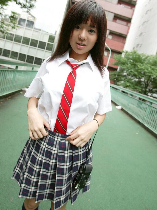 Aoi Sola takes off her school uniform 18 of 40 pics