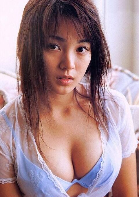 Ryoko Kuninaka 5 of 34 pics