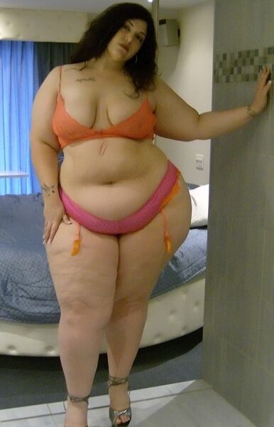 Chubby, plump, thick, rubenesque and just plain ole fat CXCVI 17 of 100 pics
