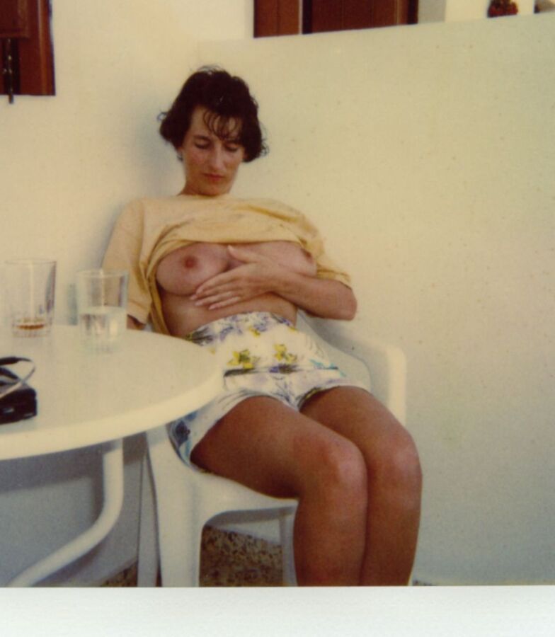 Retro Gold - Amateur - Slim brunette big rack 12 of 43 pics