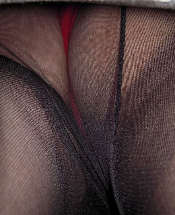 Upskirt turn ons  15 of 31 pics