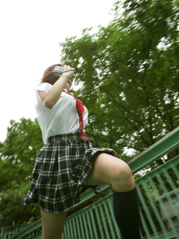 Aoi Sola takes off her school uniform 14 of 40 pics