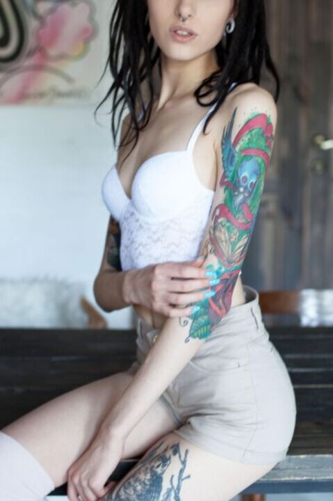 Suicide Girls - Snowyfeles - Bird Lady 6 of 50 pics