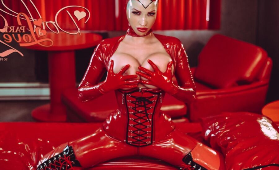 Big tits in latex - Bianca B 9 of 106 pics