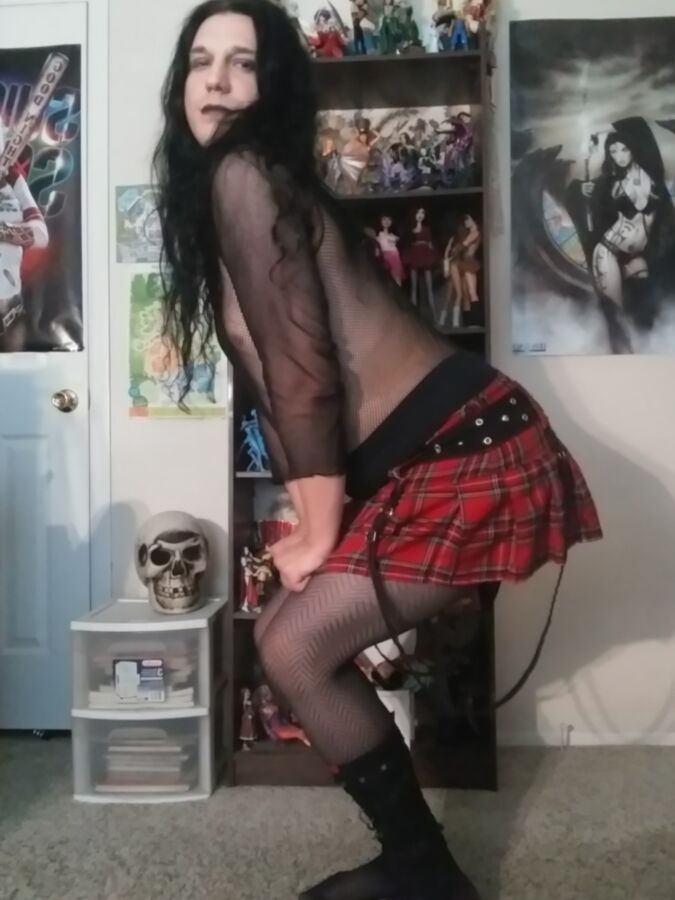 Goth schoolgirl no makeup (with cum on feet in leggings gifs) 7 of 30 pics