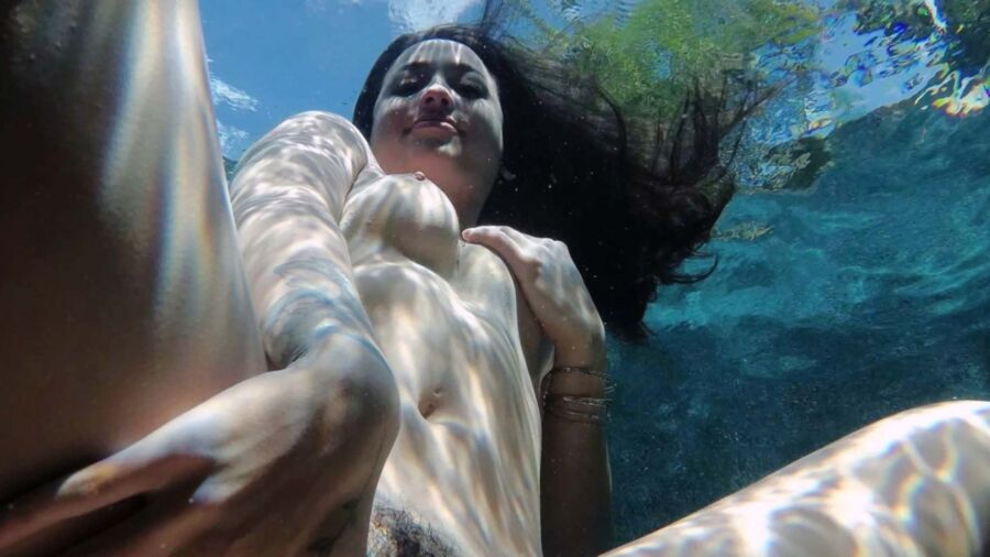 girl masturbates under water 20 of 48 pics