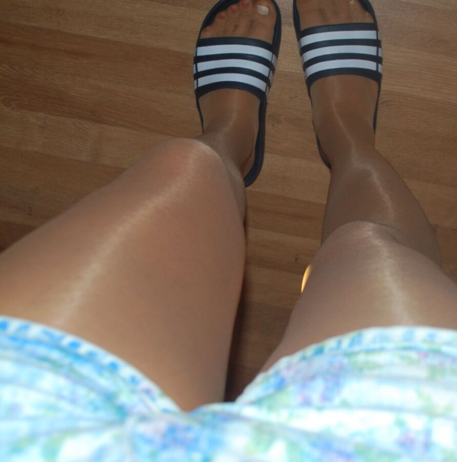 Experiment with sippers and nail polish in tan tights 23 of 38 pics