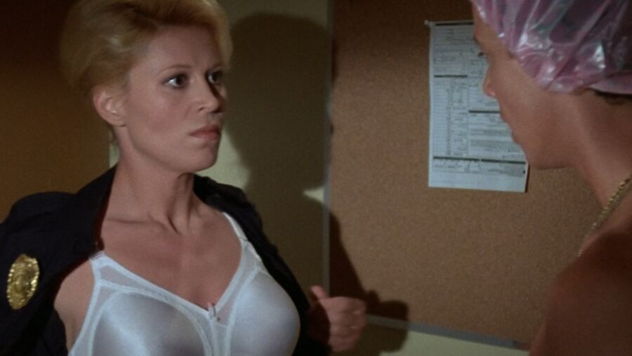 Hot Milf Leslie Easterbrook. Do You Remember Her? 23 of 103 pics