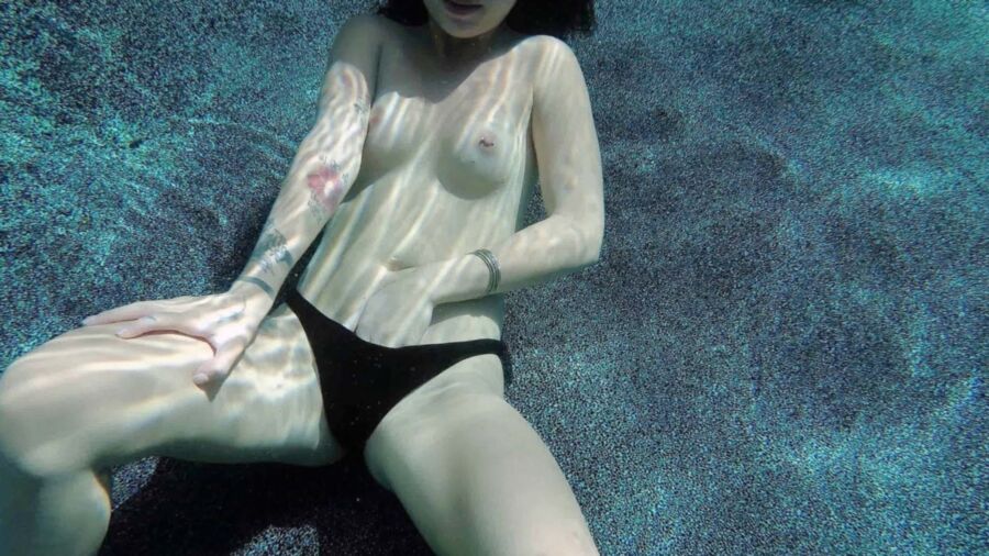 girl masturbates under water 7 of 48 pics
