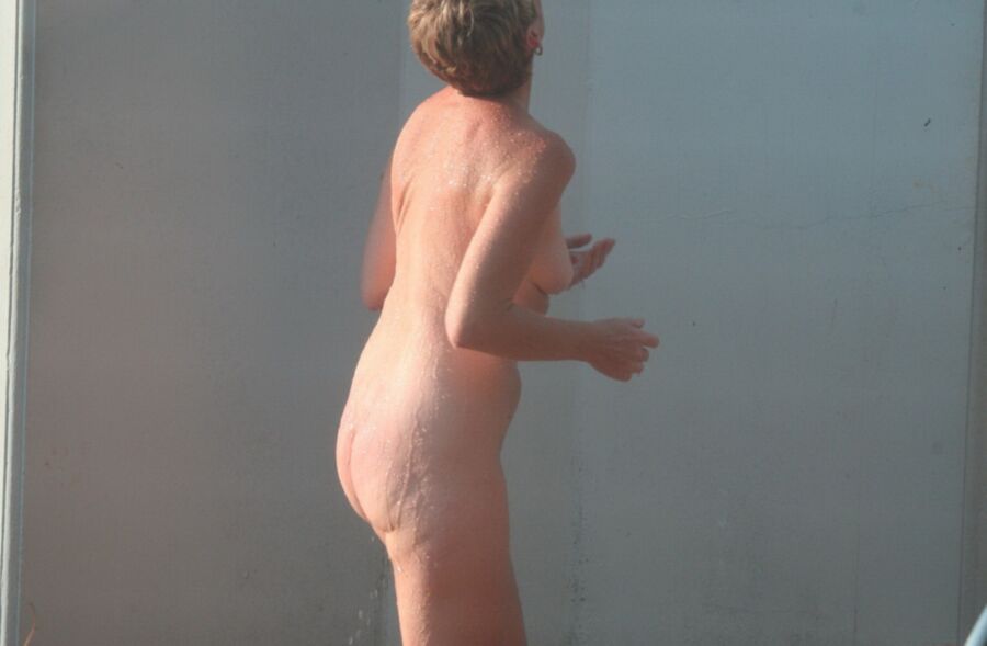 Nudist Beach Showers 4 of 52 pics