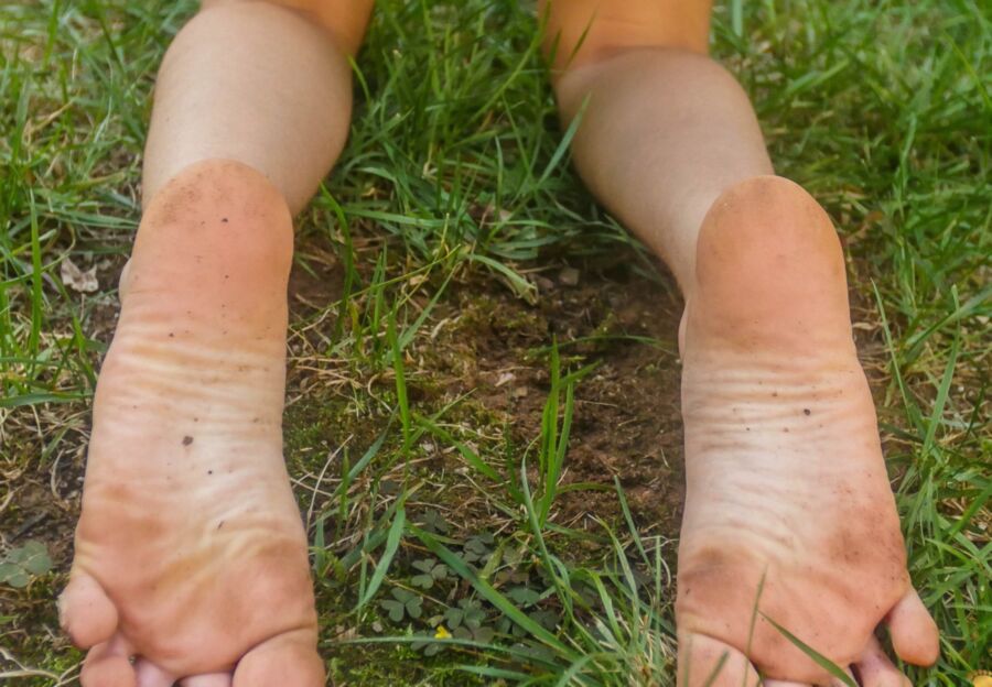 sexy ig model angelic feet in nature 16 of 96 pics
