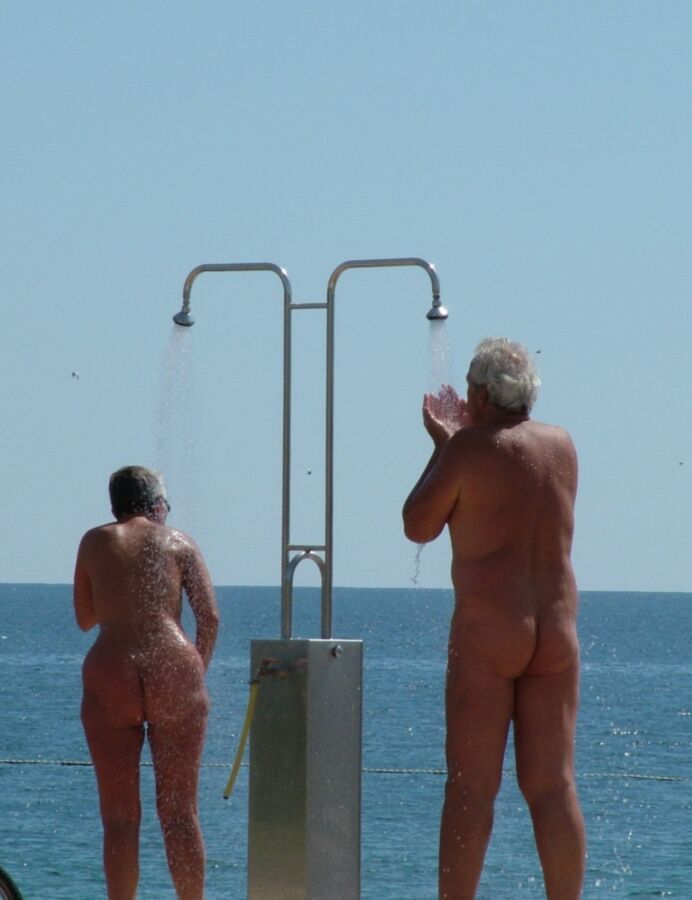 Nudist Beach Showers 15 of 52 pics