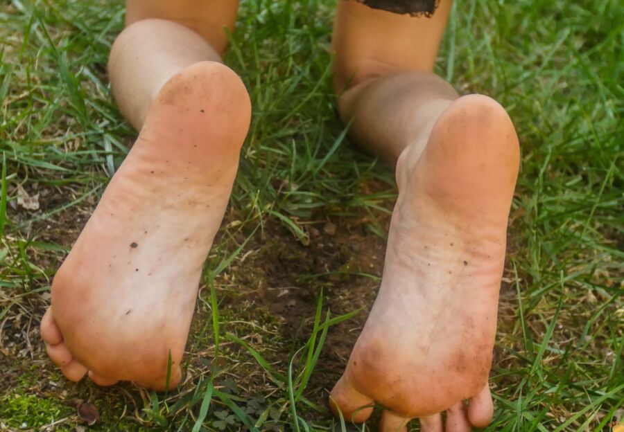 sexy ig model angelic feet in nature 17 of 96 pics