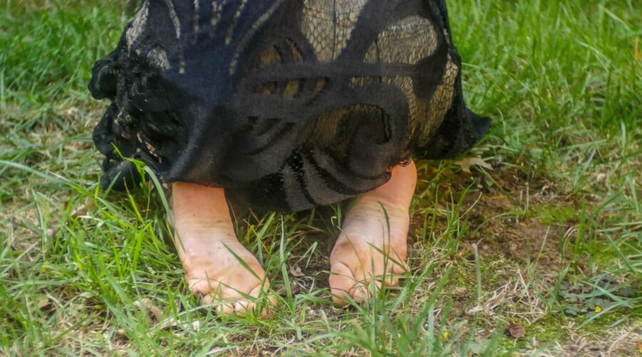 sexy ig model angelic feet in nature 20 of 96 pics