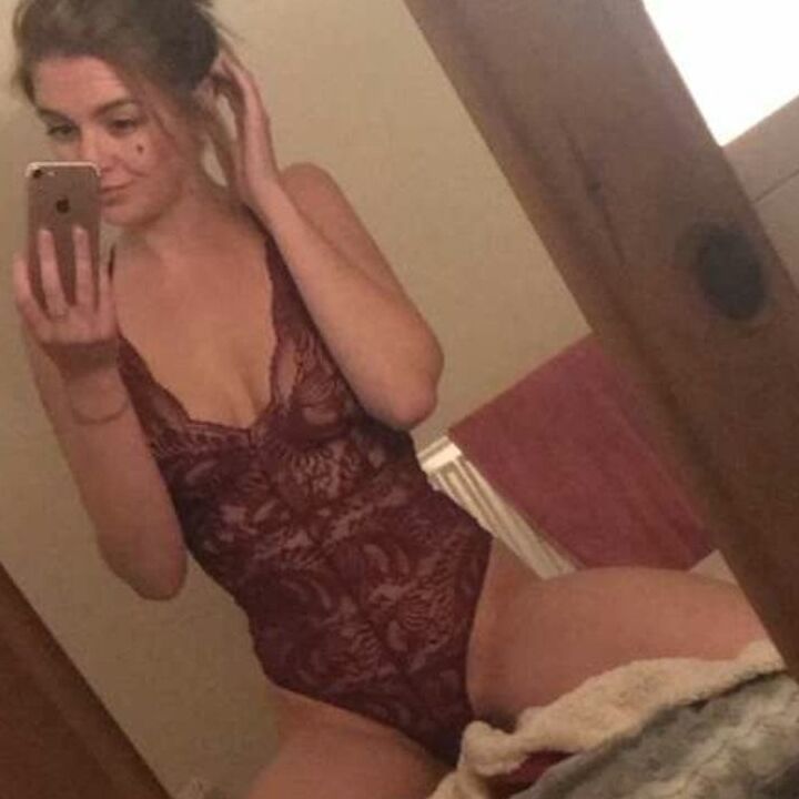 Slut Selfies