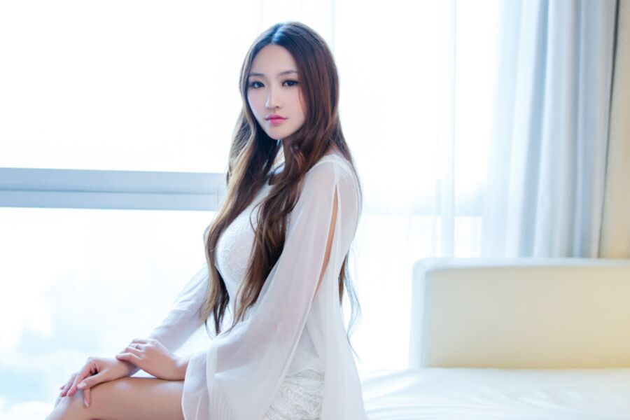 Asian Models- Wang Ming Ming 1 of 39 pics