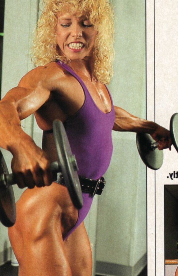 Debbie Muggli! Blonde Bodybuilding Vintage Mommy! 11 of 34 pics