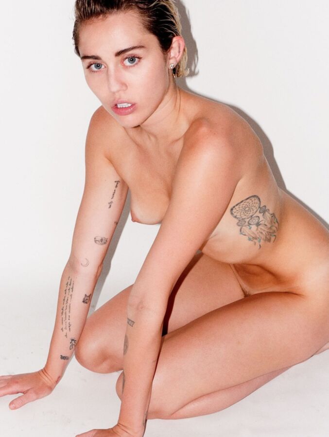 Miley Cyrus Tits 6 of 10 pics