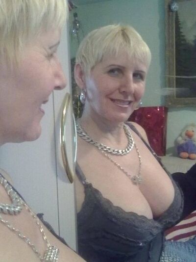 Motherly love mature cleavage IIIII 14 of 24 pics