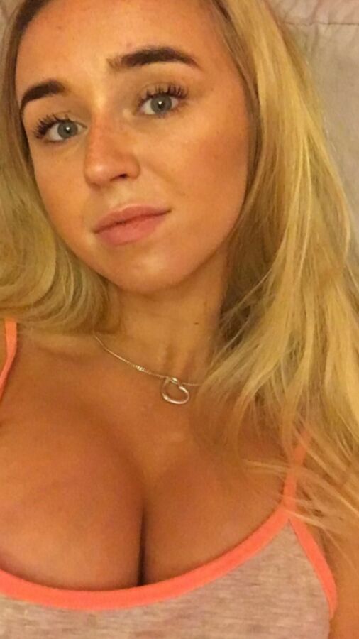 Hot big boobs selfie teen 5 of 58 pics