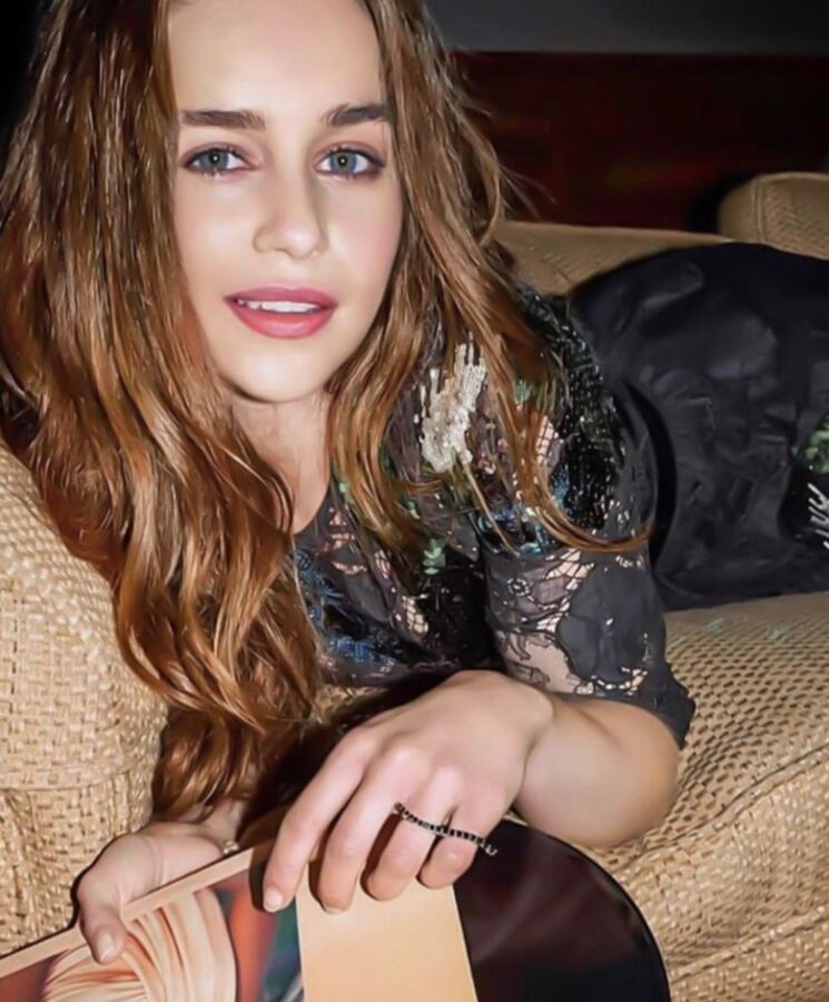 Goddess Emilia Clarke 14 of 15 pics