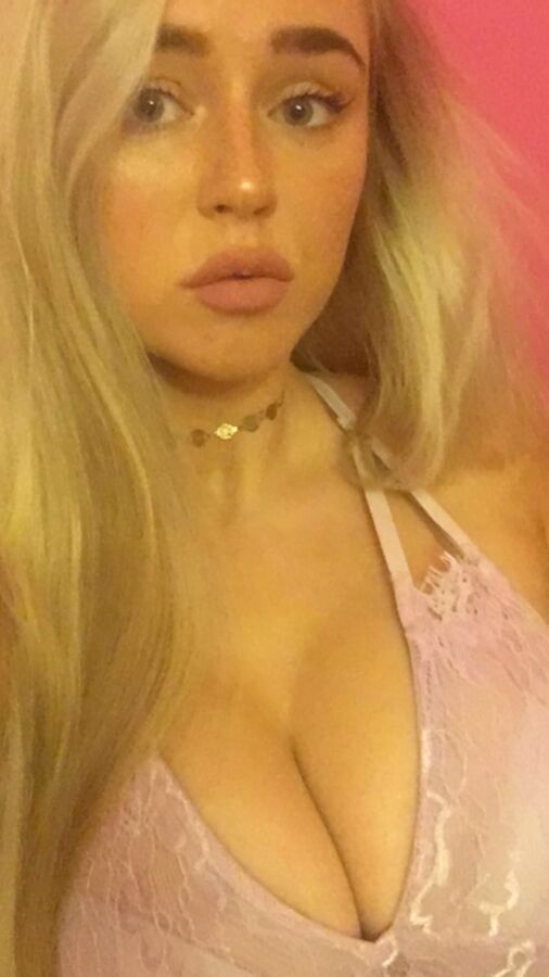 Hot big boobs selfie teen 18 of 58 pics