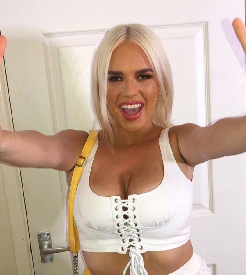 Irish teen Caitlin always showing off her GIANT FAT TITS 13 of 22 pics