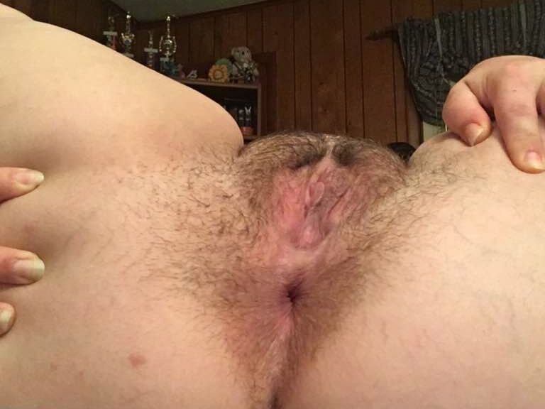 Slut With A Fat Hairy Ass 13 of 18 pics