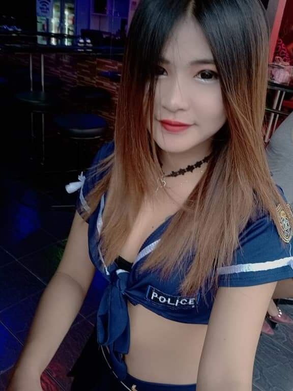 Thai Bargirl Chompu Pattaya 9 of 46 pics