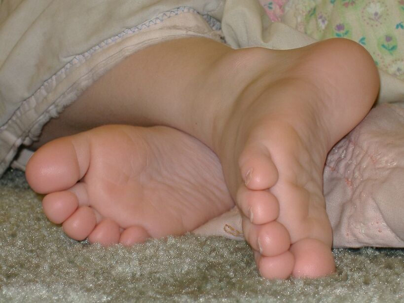 Youthful Feet 8 of 22 pics