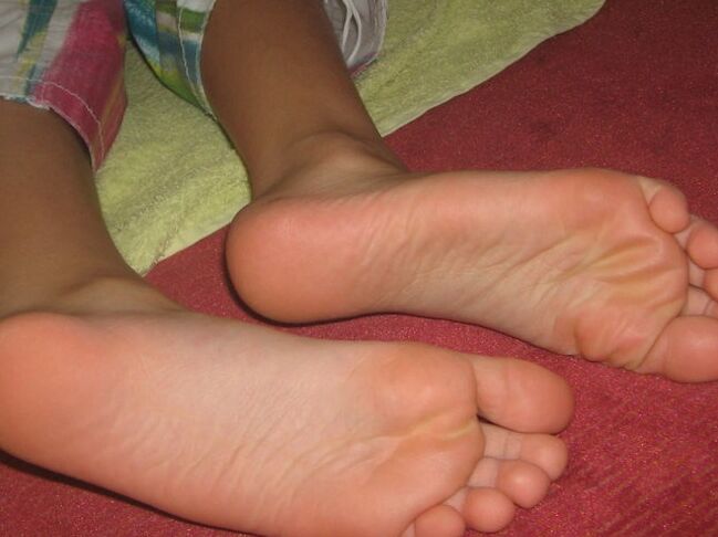 Youthful Feet 13 of 22 pics