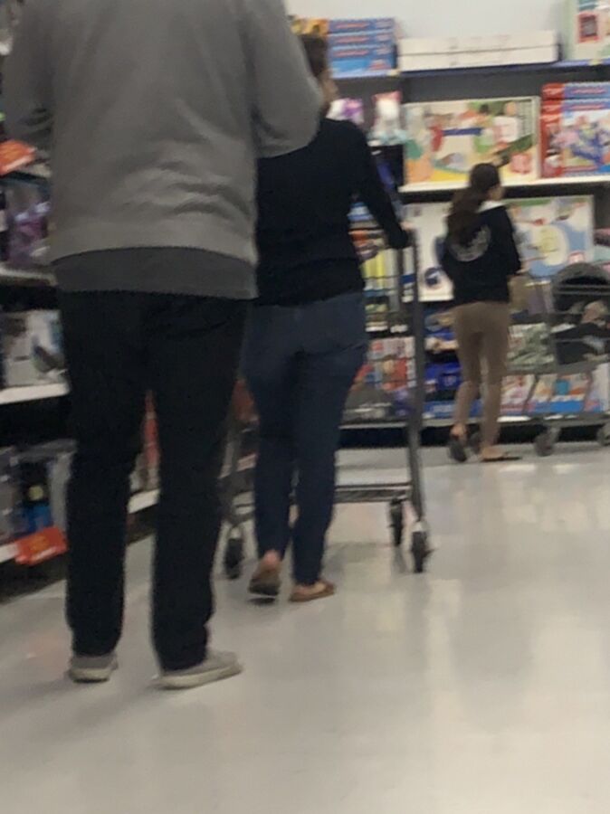 Walmart whore 14 of 29 pics