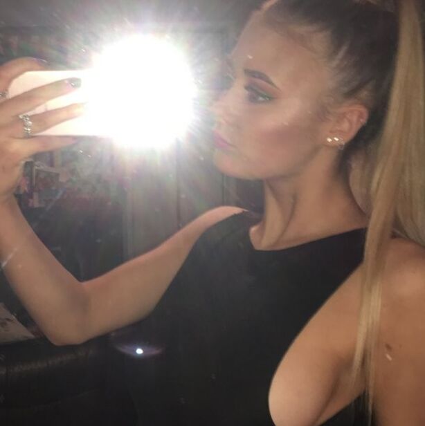 sexy irish teen Lorna from Bray 1 of 32 pics