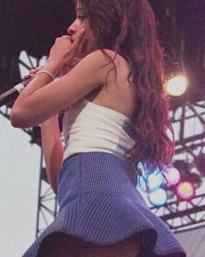 Camilla Cabello 3 of 17 pics