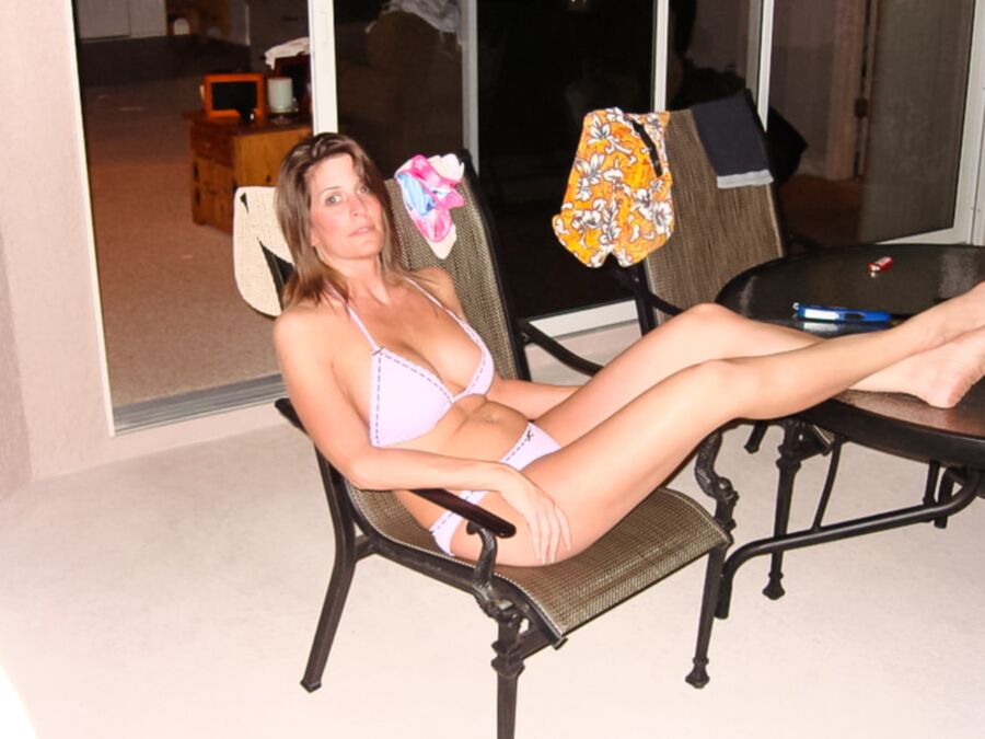 American milf huge tits bitch spreading 5 of 35 pics