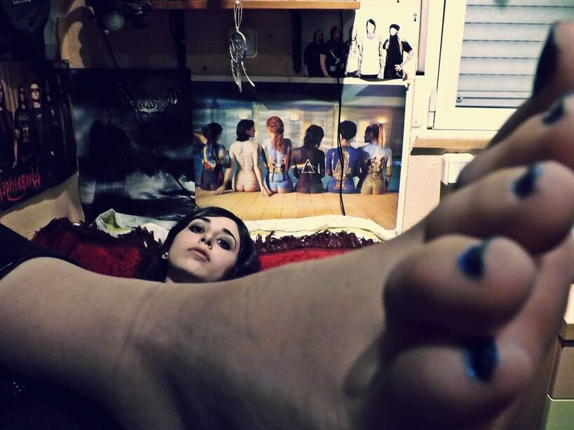 Saras cute little feet 3 of 96 pics