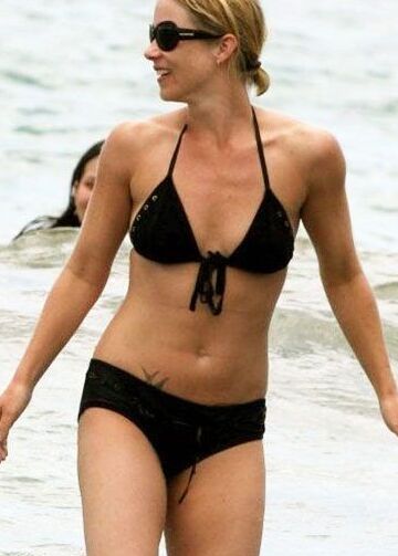 Christina Applegate 14 of 56 pics