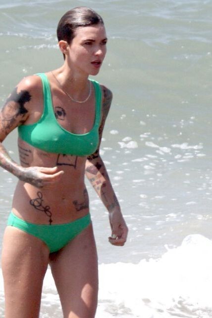 Ruby Rose (too bad she is gay) 7 of 10 pics