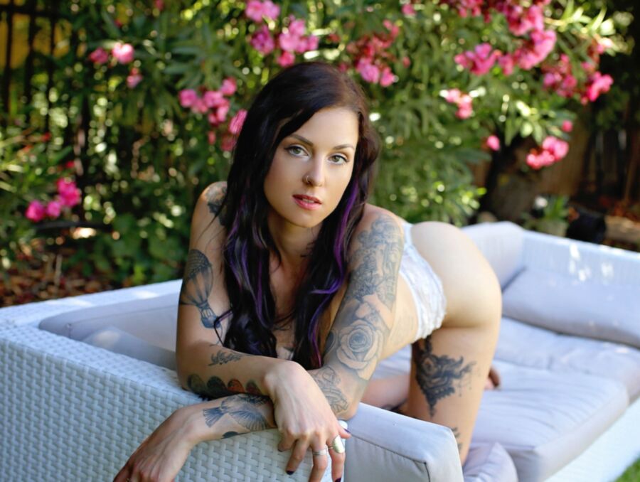 Suicide Girls - Mariselle - Backyard Babe 21 of 56 pics