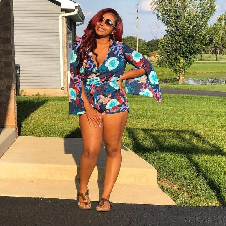 Sexy black girls with big juicy ass.  22 of 135 pics