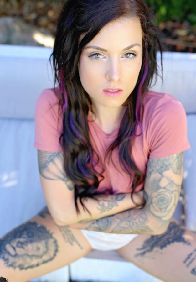 Suicide Girls - Mariselle - Backyard Babe 10 of 56 pics