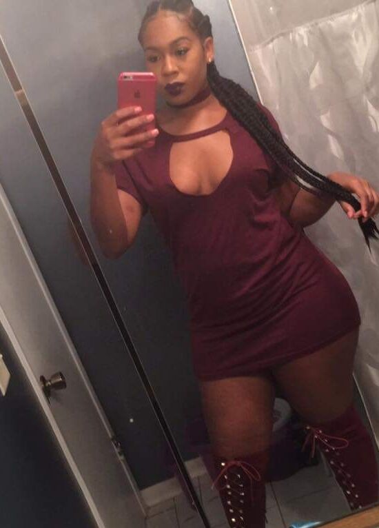 Sexy black girls with big juicy ass.  11 of 135 pics
